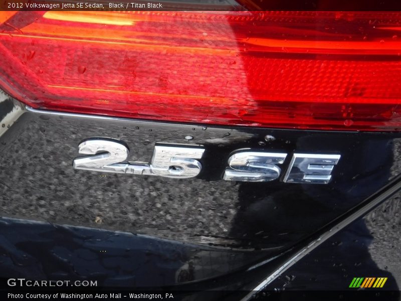 Black / Titan Black 2012 Volkswagen Jetta SE Sedan