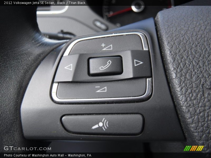 Black / Titan Black 2012 Volkswagen Jetta SE Sedan