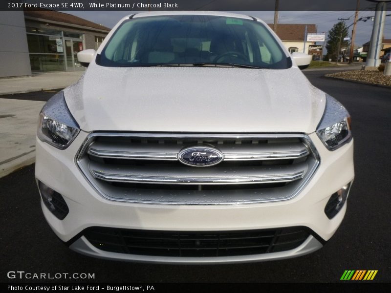 White Platinum / Charcoal Black 2017 Ford Escape SE 4WD