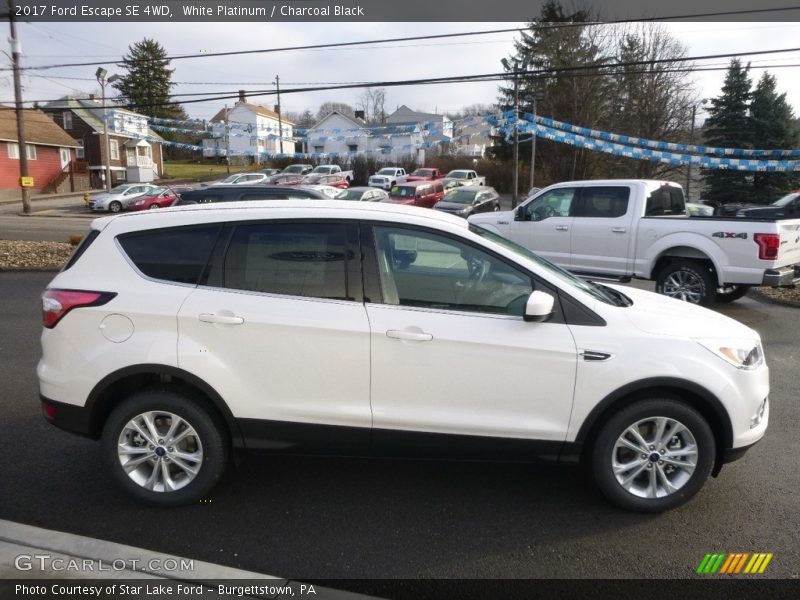 White Platinum / Charcoal Black 2017 Ford Escape SE 4WD