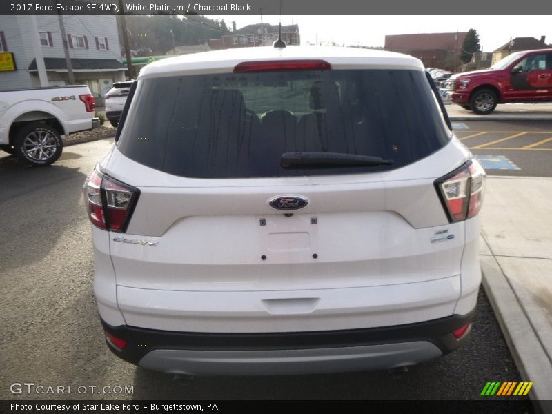 White Platinum / Charcoal Black 2017 Ford Escape SE 4WD