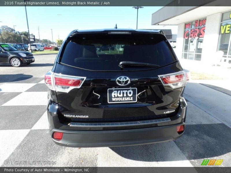 Midnight Black Metallic / Ash 2016 Toyota Highlander Limited
