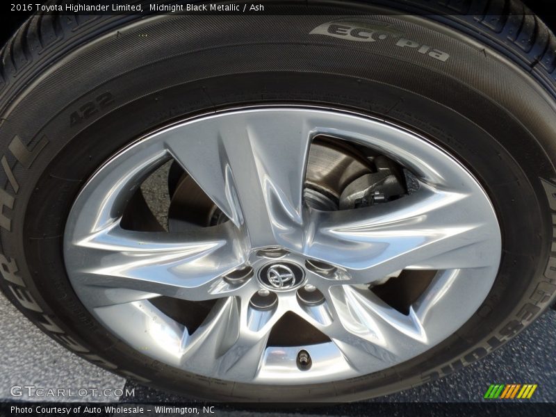 Midnight Black Metallic / Ash 2016 Toyota Highlander Limited