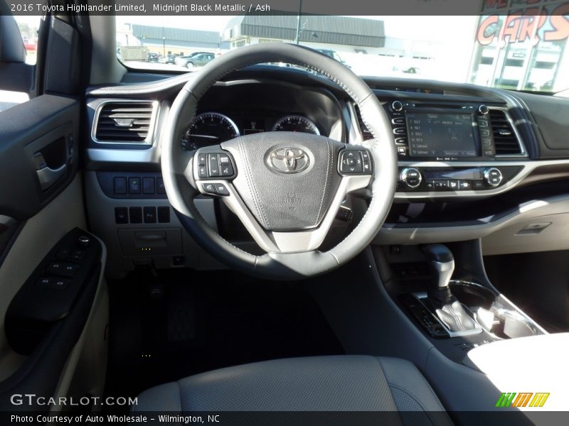 Midnight Black Metallic / Ash 2016 Toyota Highlander Limited