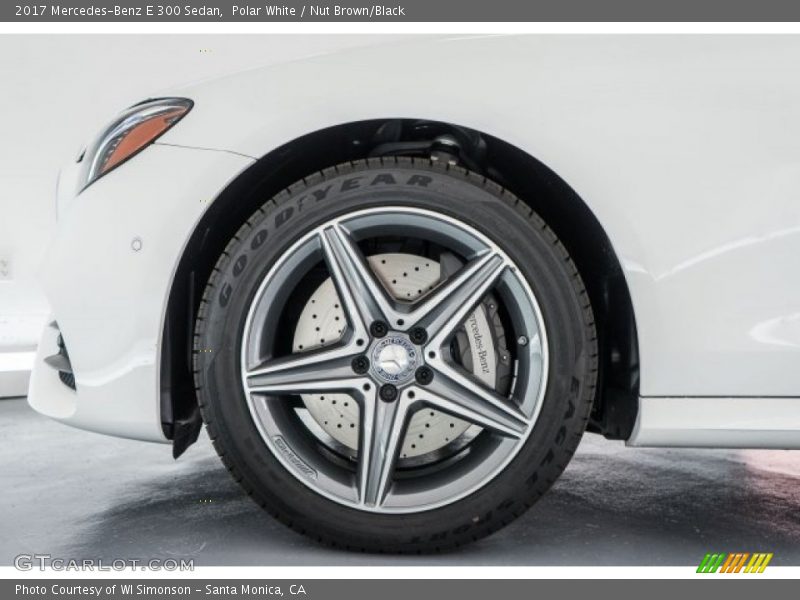 Polar White / Nut Brown/Black 2017 Mercedes-Benz E 300 Sedan