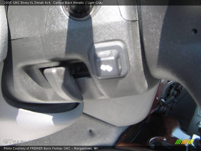 Carbon Black Metallic / Light Gray 2005 GMC Envoy XL Denali 4x4