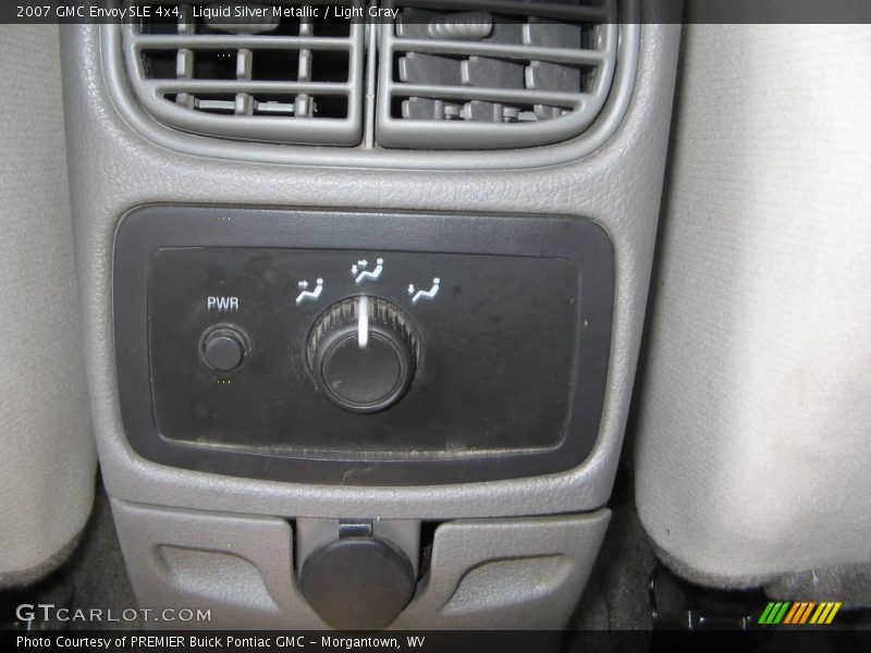 Liquid Silver Metallic / Light Gray 2007 GMC Envoy SLE 4x4
