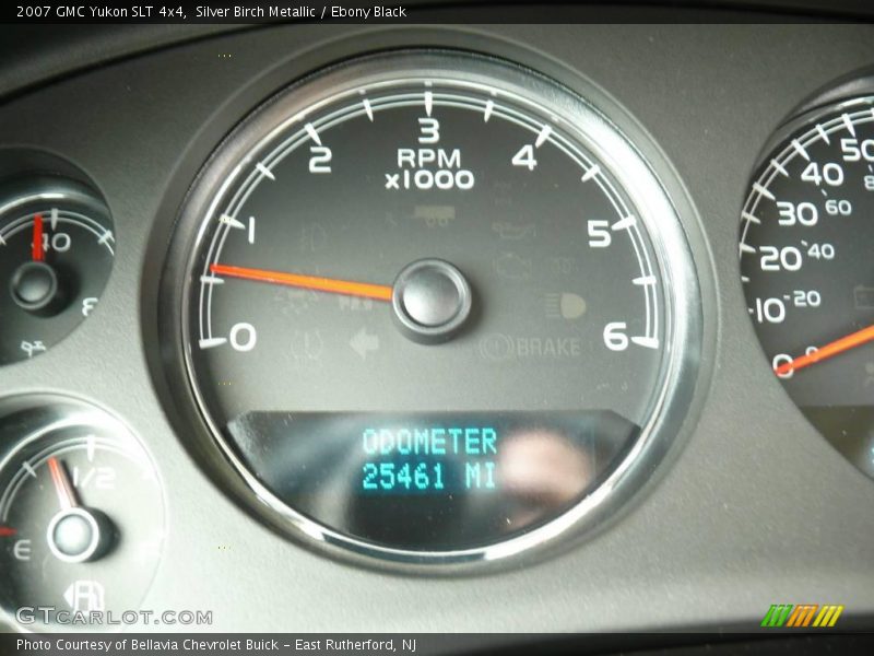Silver Birch Metallic / Ebony Black 2007 GMC Yukon SLT 4x4