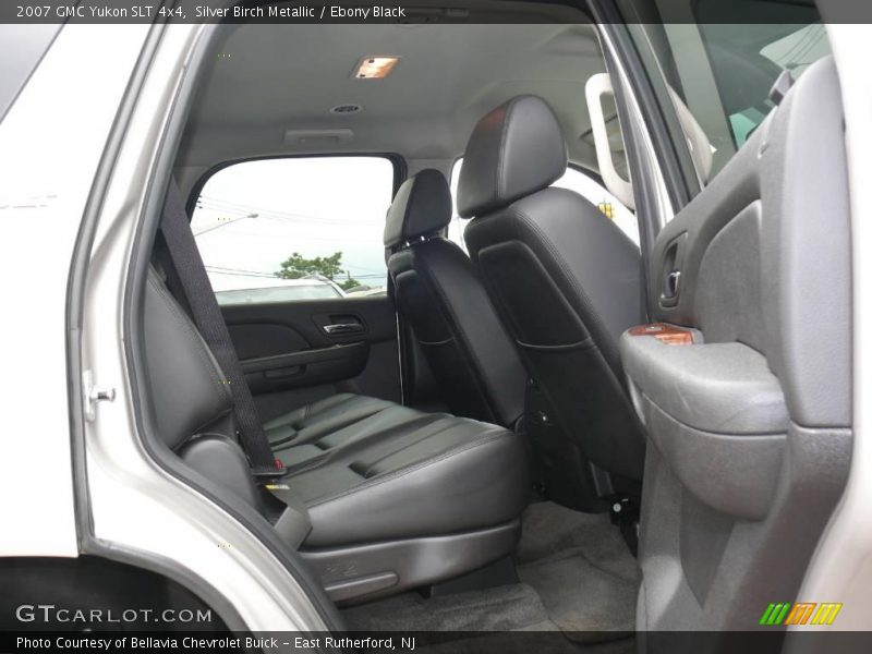 Silver Birch Metallic / Ebony Black 2007 GMC Yukon SLT 4x4