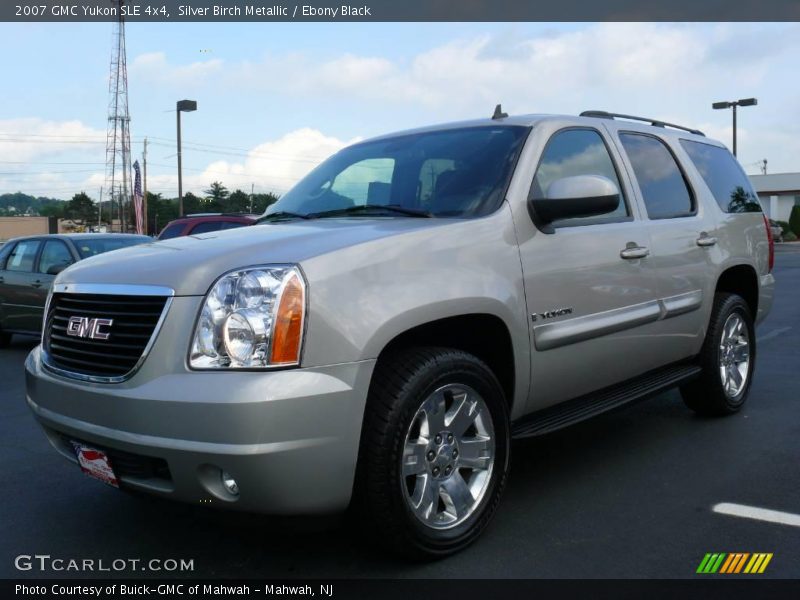 Silver Birch Metallic / Ebony Black 2007 GMC Yukon SLE 4x4