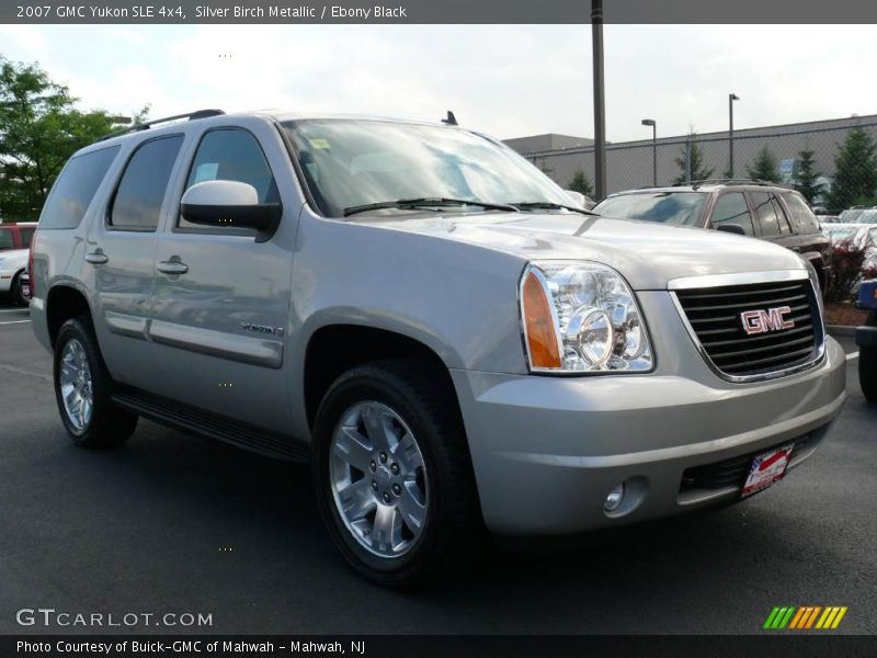 Silver Birch Metallic / Ebony Black 2007 GMC Yukon SLE 4x4