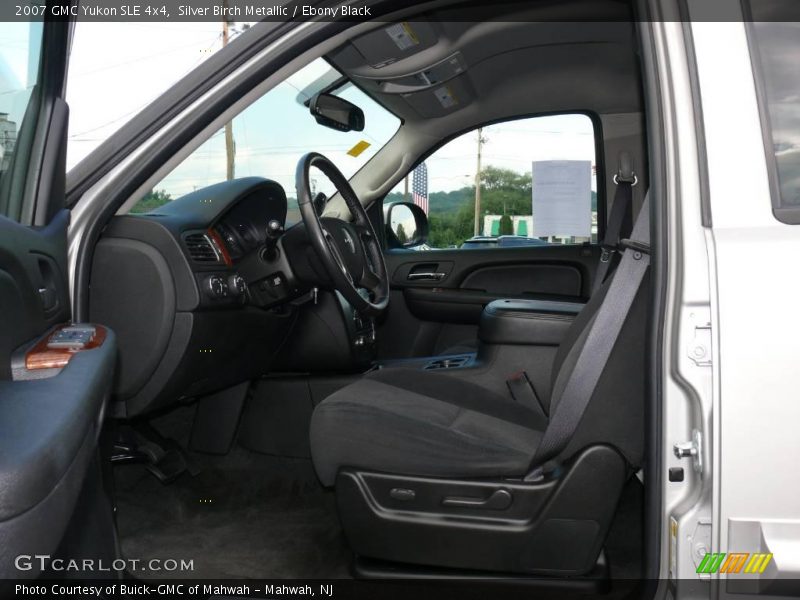 Silver Birch Metallic / Ebony Black 2007 GMC Yukon SLE 4x4