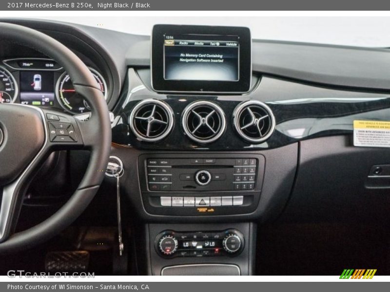 Night Black / Black 2017 Mercedes-Benz B 250e