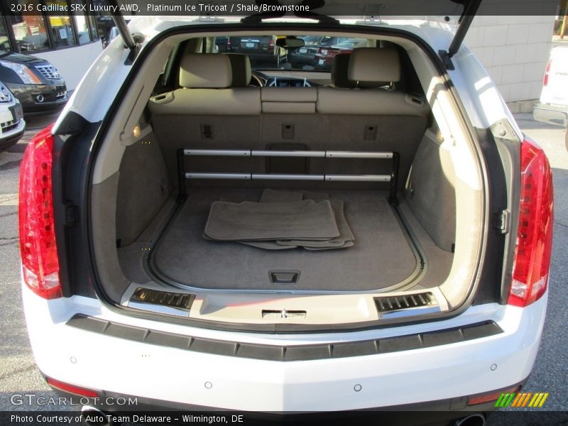 Platinum Ice Tricoat / Shale/Brownstone 2016 Cadillac SRX Luxury AWD