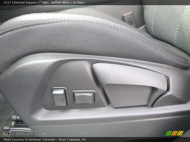Summit White / Jet Black 2017 Chevrolet Equinox LT AWD