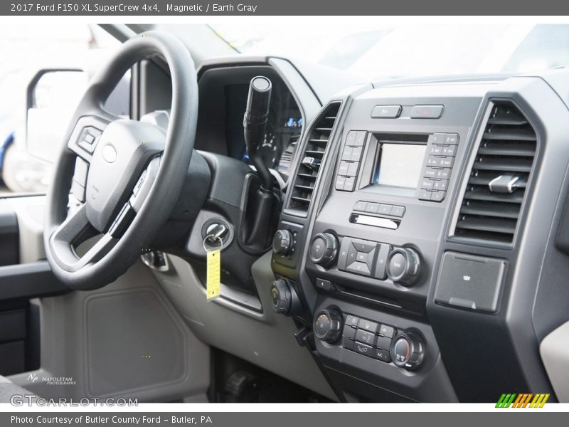 Magnetic / Earth Gray 2017 Ford F150 XL SuperCrew 4x4
