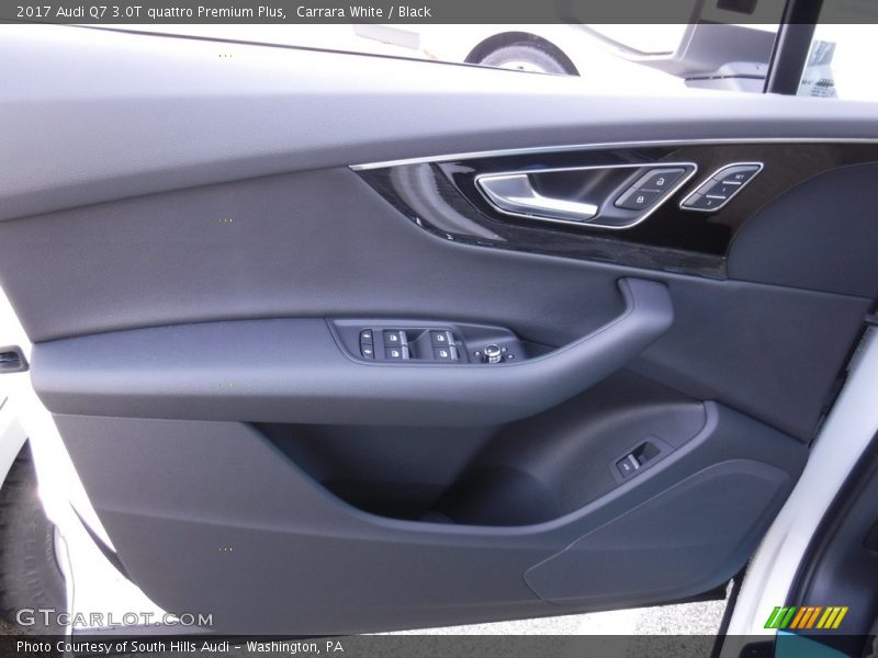 Door Panel of 2017 Q7 3.0T quattro Premium Plus