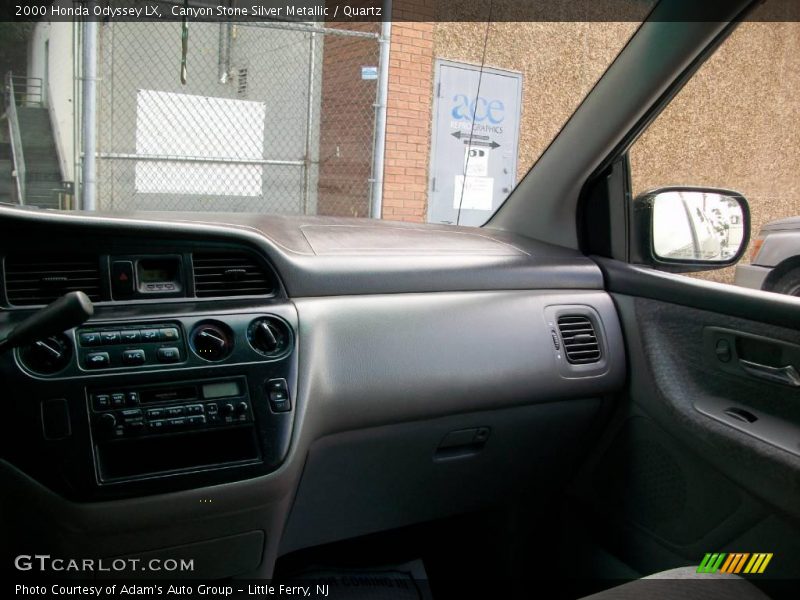 Canyon Stone Silver Metallic / Quartz 2000 Honda Odyssey LX
