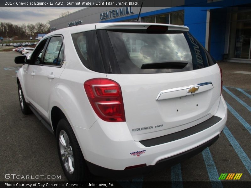 Summit White / Light Titanium/Jet Black 2017 Chevrolet Equinox LS AWD