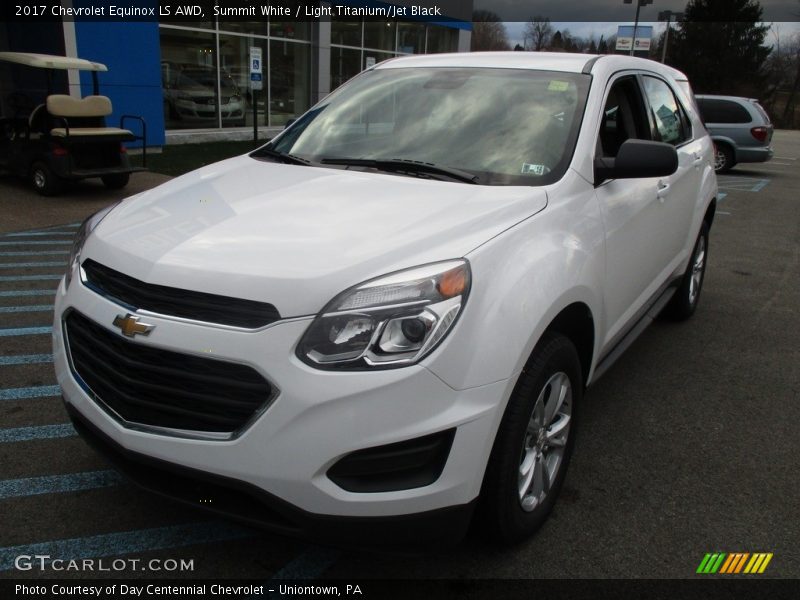 Summit White / Light Titanium/Jet Black 2017 Chevrolet Equinox LS AWD