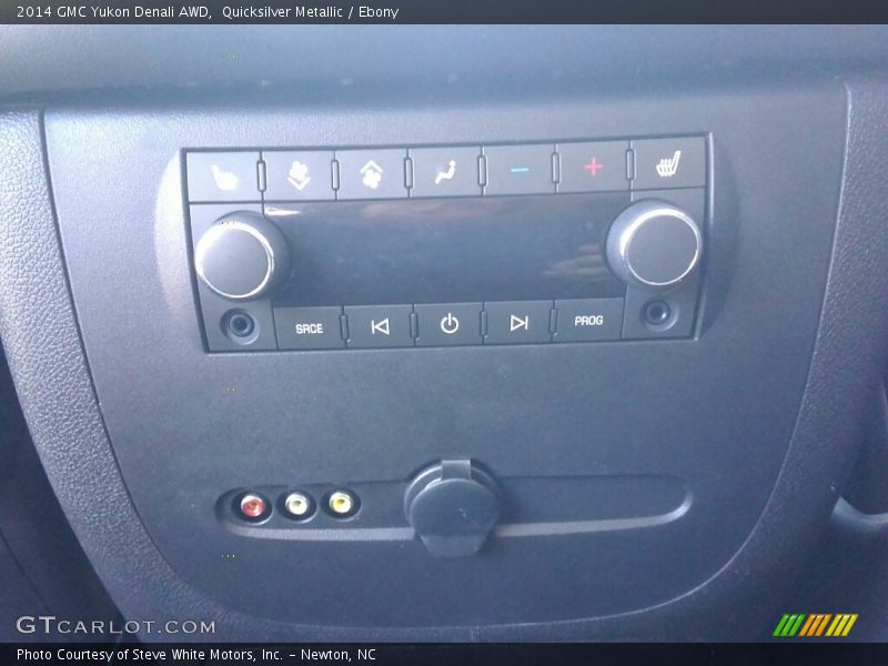 Quicksilver Metallic / Ebony 2014 GMC Yukon Denali AWD
