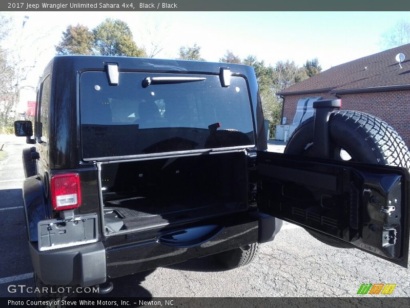 Black / Black 2017 Jeep Wrangler Unlimited Sahara 4x4