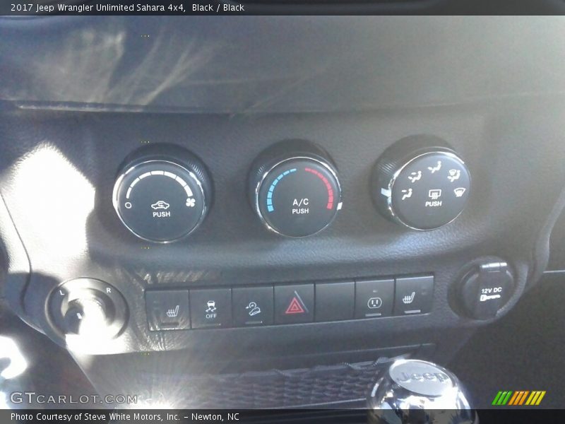 Black / Black 2017 Jeep Wrangler Unlimited Sahara 4x4