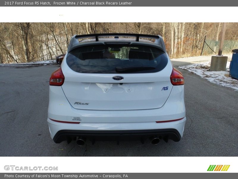 Frozen White / Charcoal Black Recaro Leather 2017 Ford Focus RS Hatch
