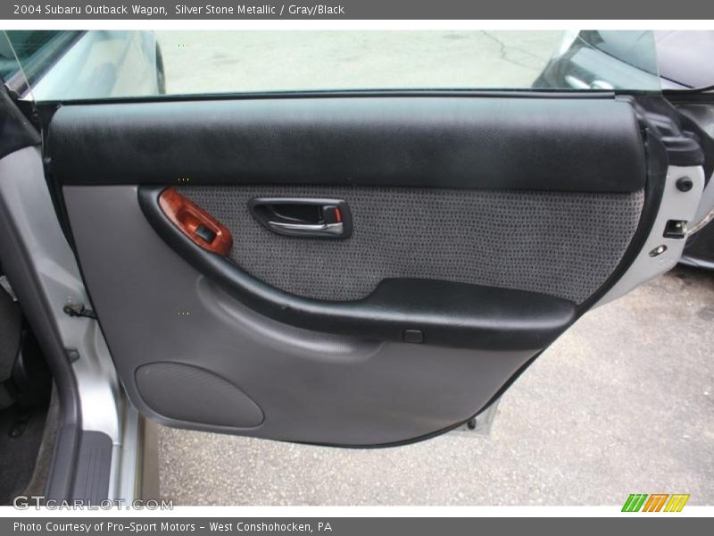 Silver Stone Metallic / Gray/Black 2004 Subaru Outback Wagon
