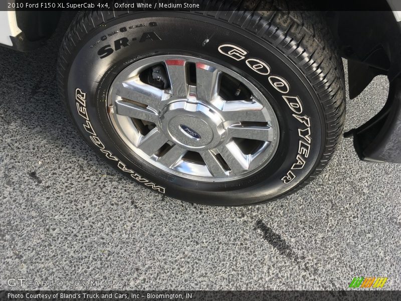 Oxford White / Medium Stone 2010 Ford F150 XL SuperCab 4x4