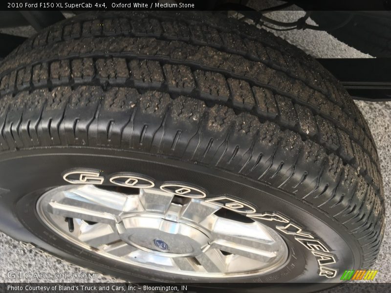 Oxford White / Medium Stone 2010 Ford F150 XL SuperCab 4x4