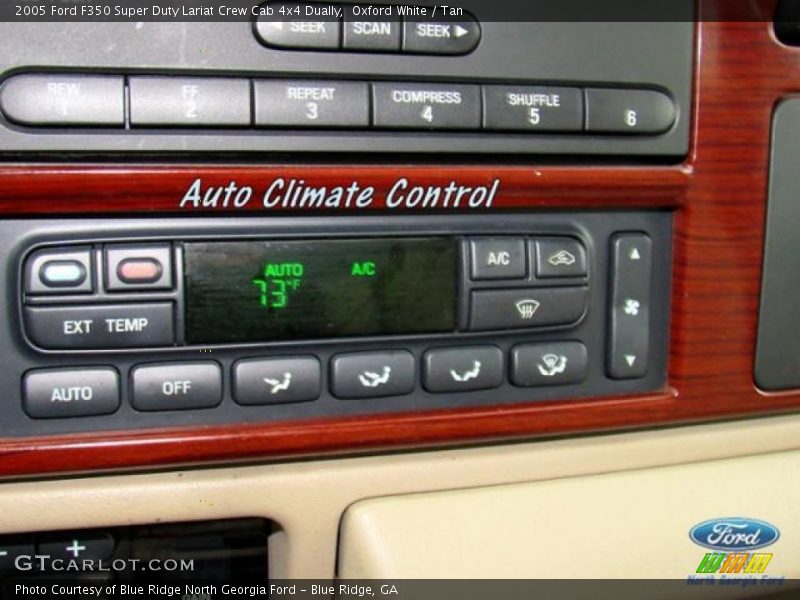 Oxford White / Tan 2005 Ford F350 Super Duty Lariat Crew Cab 4x4 Dually