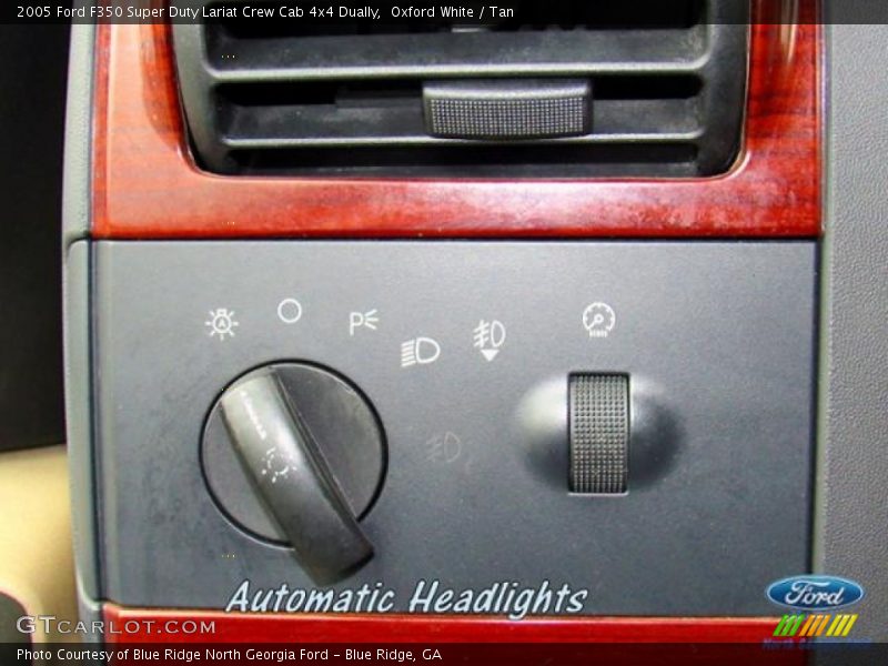 Oxford White / Tan 2005 Ford F350 Super Duty Lariat Crew Cab 4x4 Dually