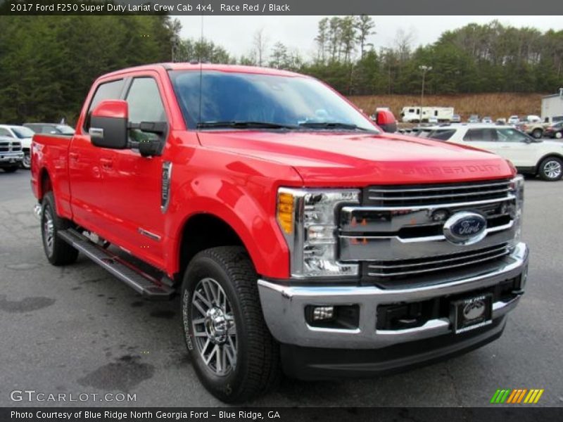 Front 3/4 View of 2017 F250 Super Duty Lariat Crew Cab 4x4