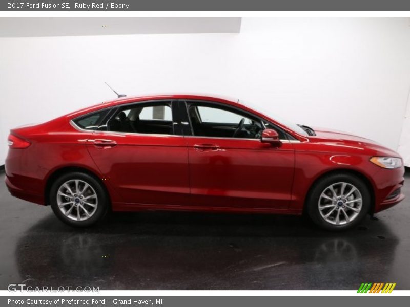 Ruby Red / Ebony 2017 Ford Fusion SE