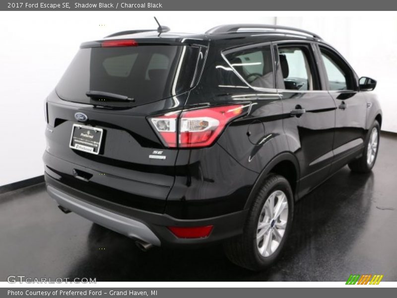 Shadow Black / Charcoal Black 2017 Ford Escape SE