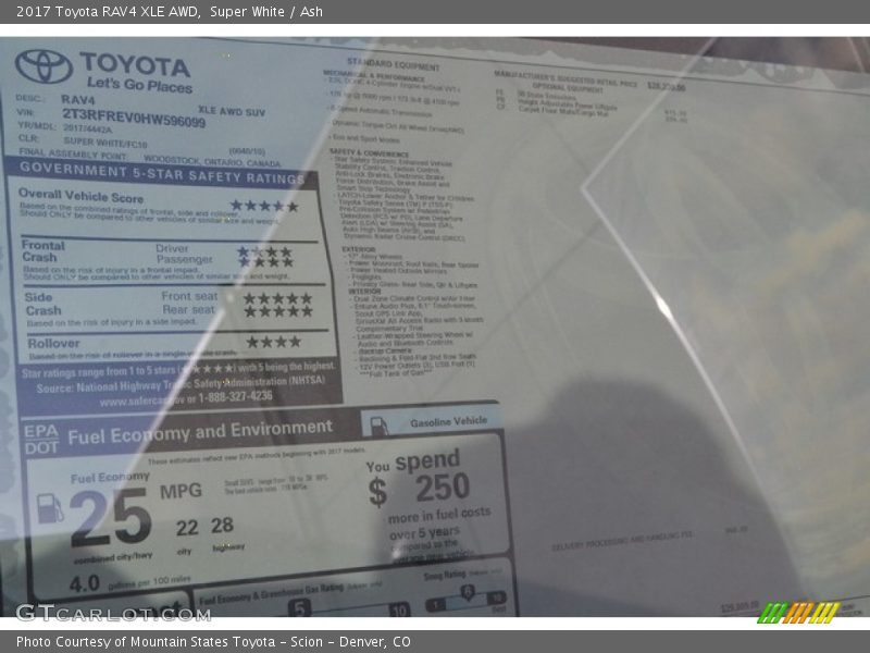 Super White / Ash 2017 Toyota RAV4 XLE AWD