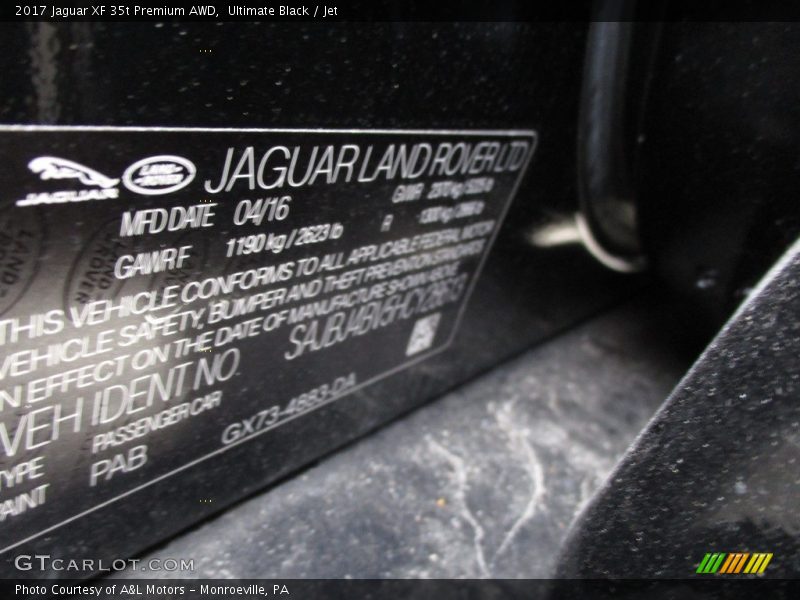 Ultimate Black / Jet 2017 Jaguar XF 35t Premium AWD
