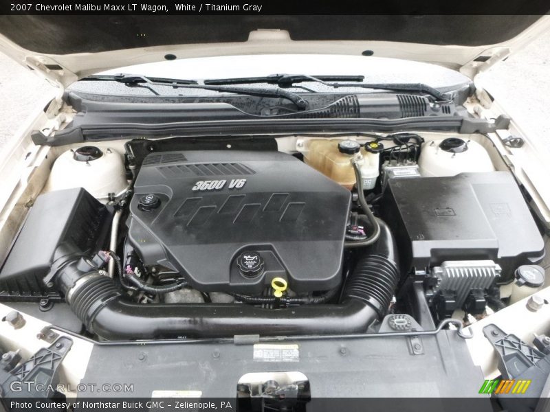 White / Titanium Gray 2007 Chevrolet Malibu Maxx LT Wagon