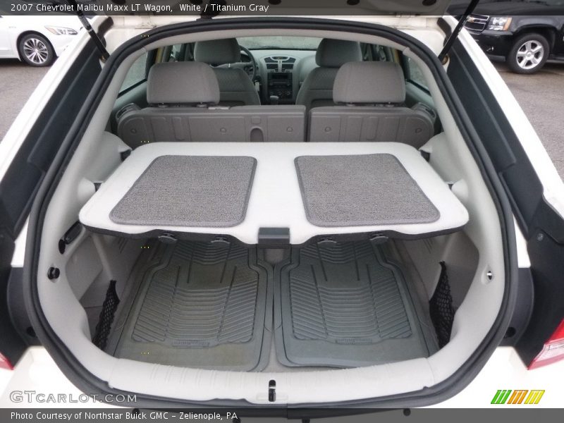 White / Titanium Gray 2007 Chevrolet Malibu Maxx LT Wagon