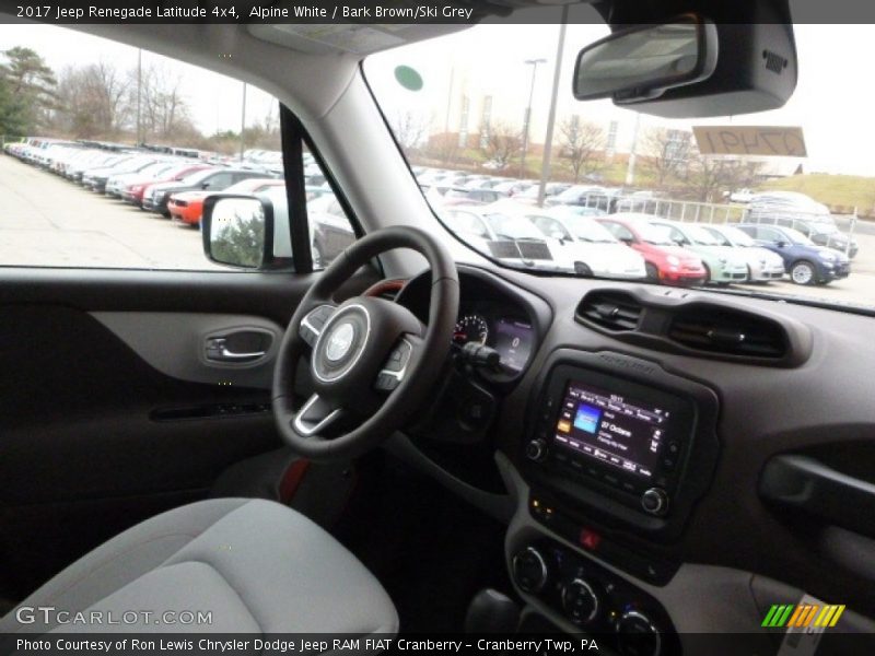 Alpine White / Bark Brown/Ski Grey 2017 Jeep Renegade Latitude 4x4