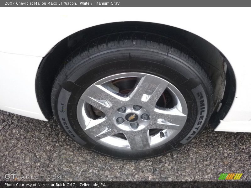 White / Titanium Gray 2007 Chevrolet Malibu Maxx LT Wagon