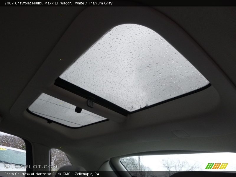 White / Titanium Gray 2007 Chevrolet Malibu Maxx LT Wagon