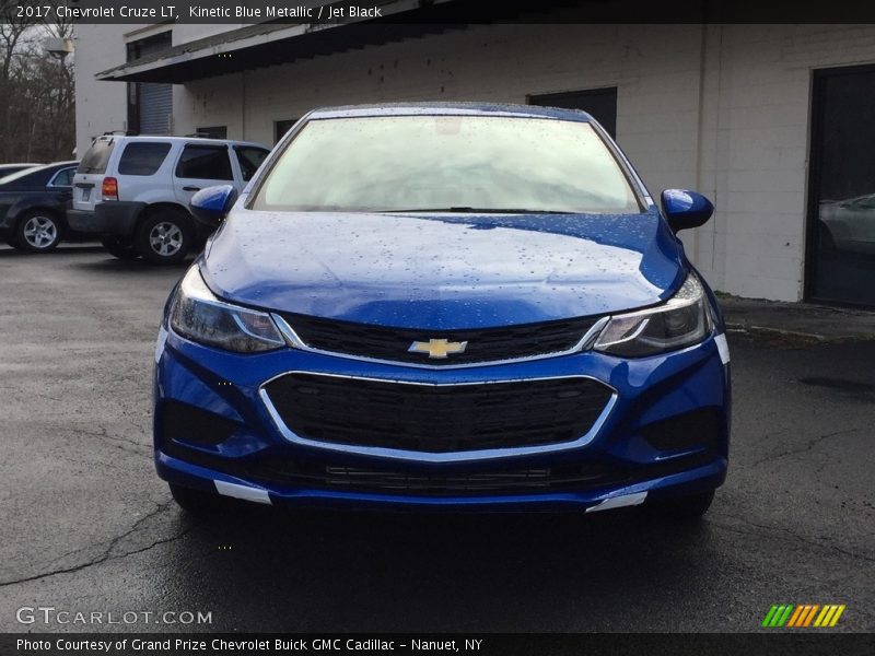 Kinetic Blue Metallic / Jet Black 2017 Chevrolet Cruze LT