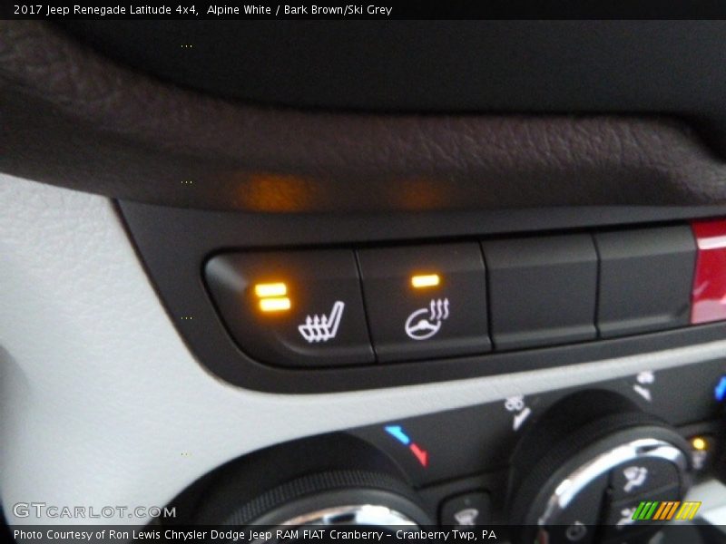 Alpine White / Bark Brown/Ski Grey 2017 Jeep Renegade Latitude 4x4