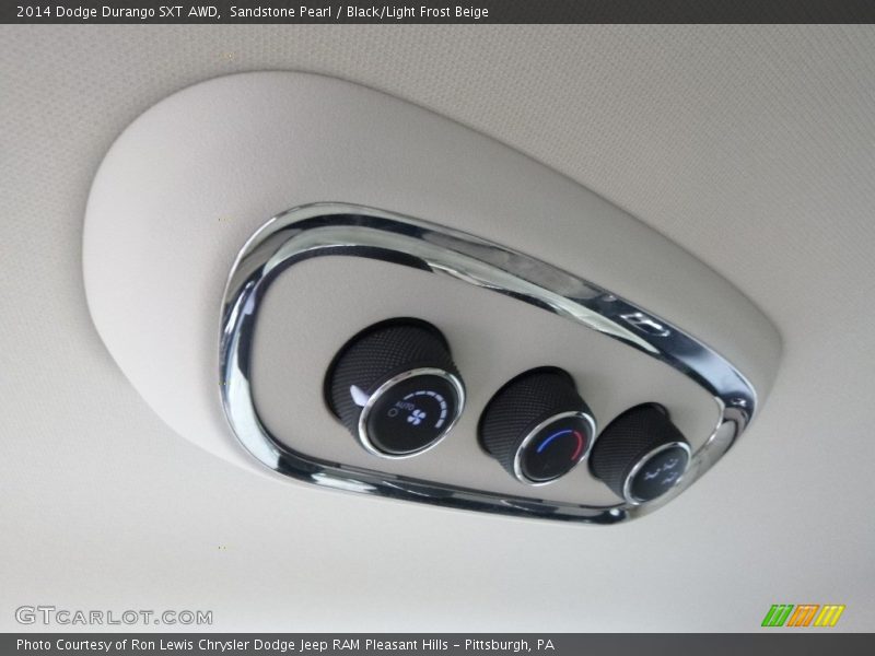 Sandstone Pearl / Black/Light Frost Beige 2014 Dodge Durango SXT AWD