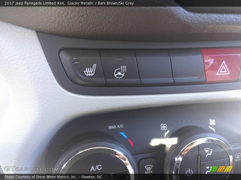 Glacier Metallic / Bark Brown/Ski Grey 2017 Jeep Renegade Limited 4x4