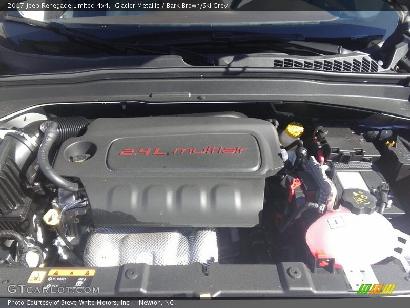 Glacier Metallic / Bark Brown/Ski Grey 2017 Jeep Renegade Limited 4x4