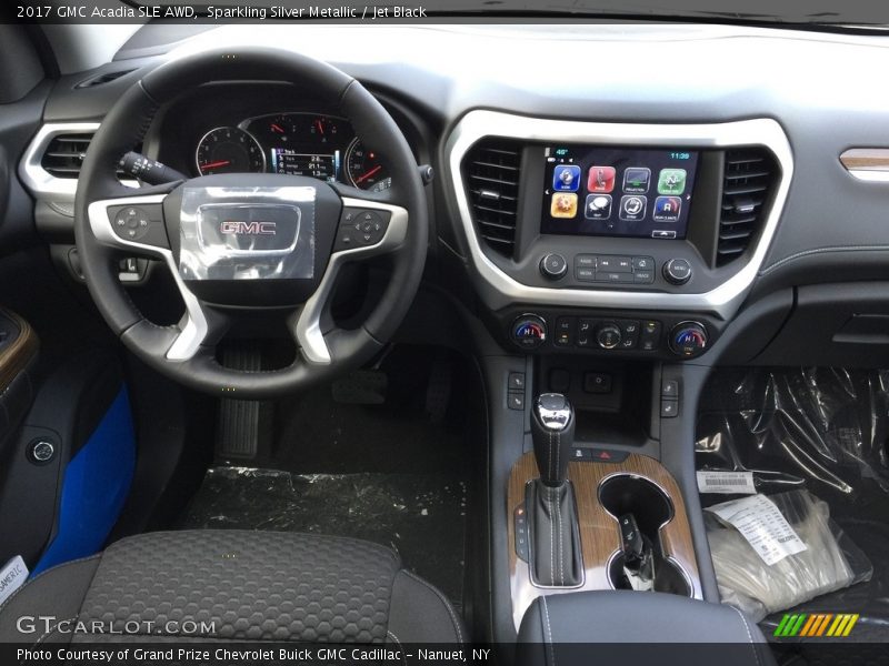 Sparkling Silver Metallic / Jet Black 2017 GMC Acadia SLE AWD