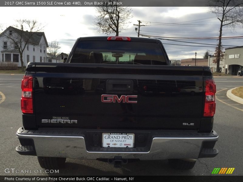 Onyx Black / Jet Black 2017 GMC Sierra 1500 SLE Crew Cab 4WD